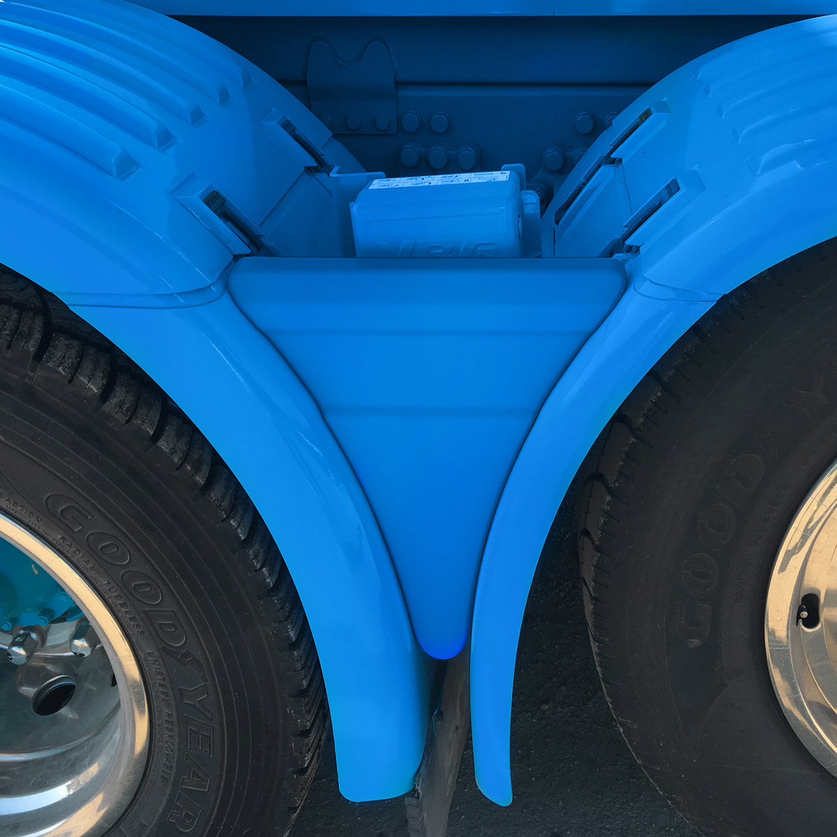 wedge_scania_style_xl_art_952-blue-truck-goodyear-tires_truckstyle_sweden