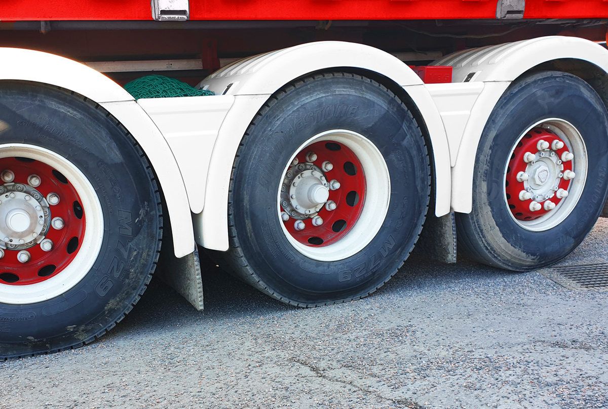 wedge_scania_style_xl_art_952-white-truck-tires_truckstyle_sweden
